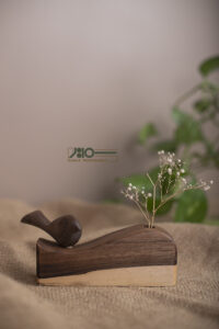 گلدان چوبی پرنده دار
