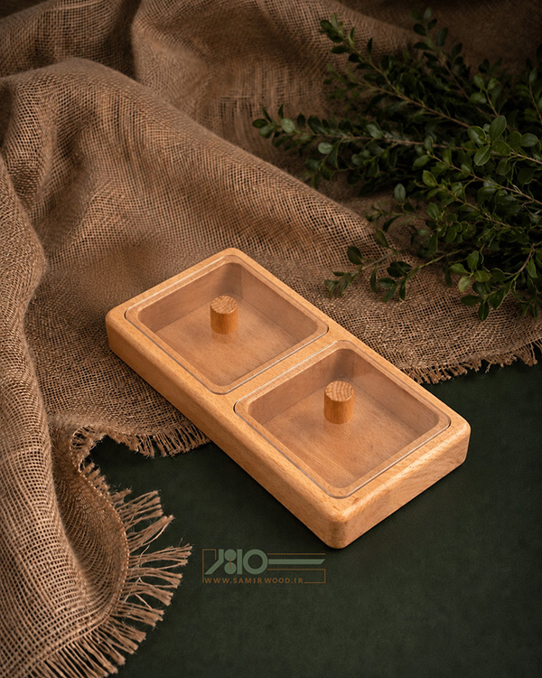 اردو خوری چوبی درب دار