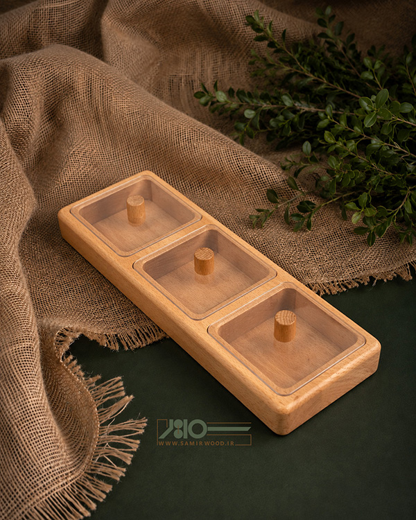 اردو خوری چوبی درب دار