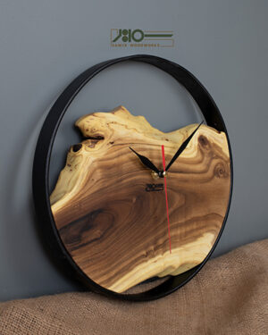 ساعت دیواری چوبی