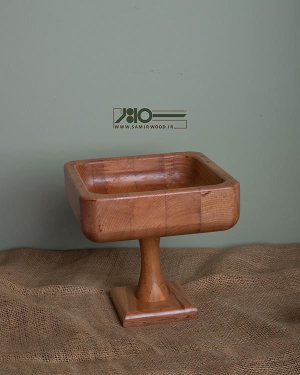 کاسه چوبی پایه دار میوه